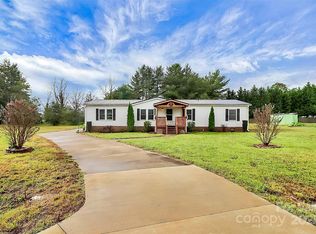 1010 Heather Glen Dr, Catawba, NC 28609