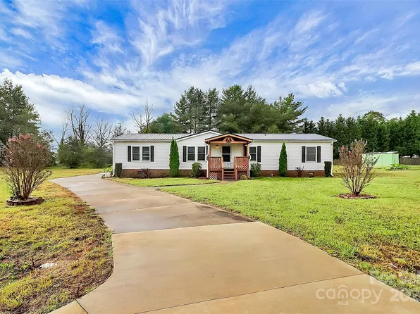 1010 Heather Glen Dr, Catawba, NC 28609