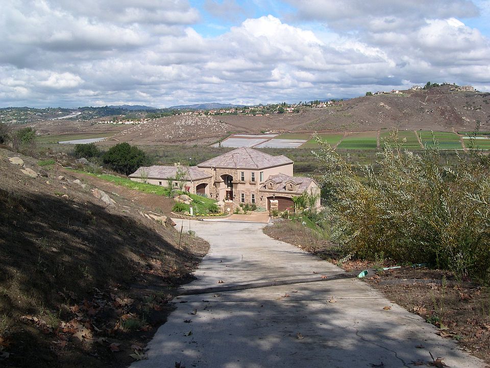 2nd image of 13084 Polvera Ave