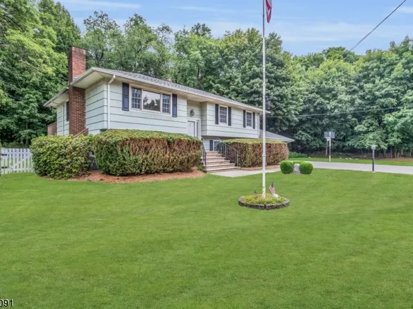 18 Johnson Rd, Rockaway Twp., NJ 07435