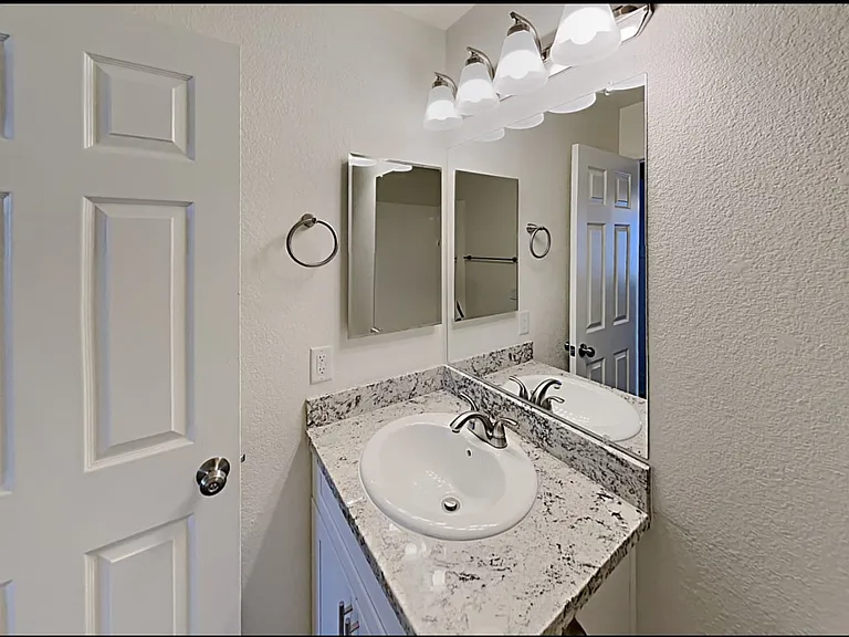 540 Red Admiral Ln — Photo 8