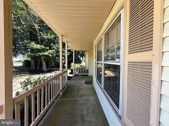 4th image of 29 Argyle Ave