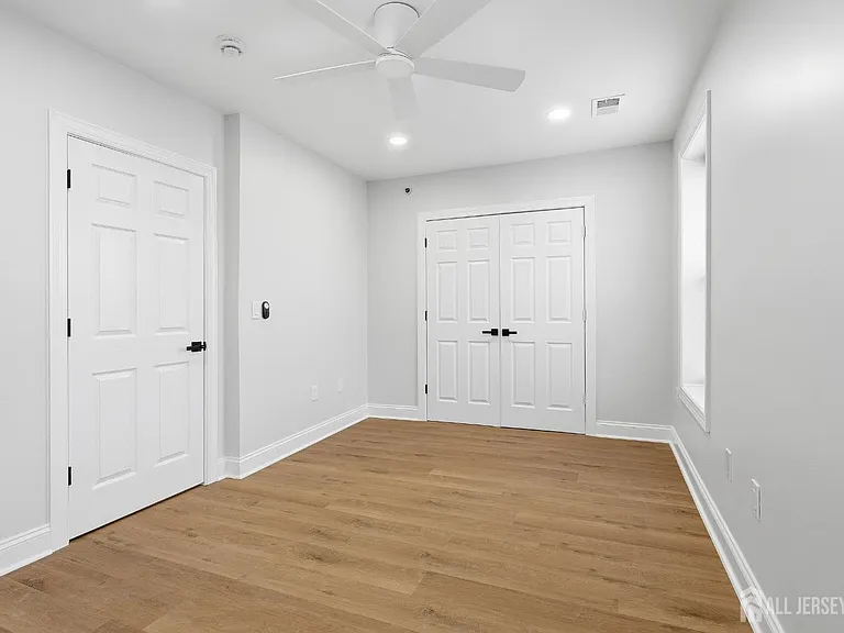 115 Remsen Ave — Photo 28