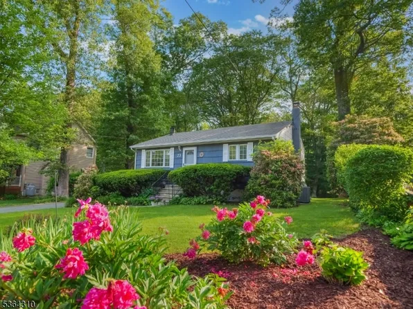 23 Felter Pl, Jefferson Twp., NJ 07849
