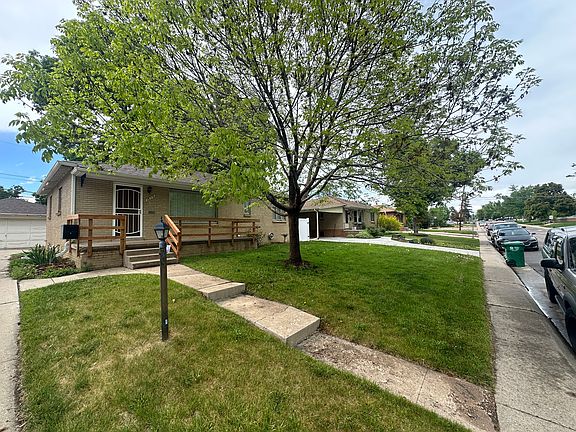 2nd image of 1615 S Wolff St #A