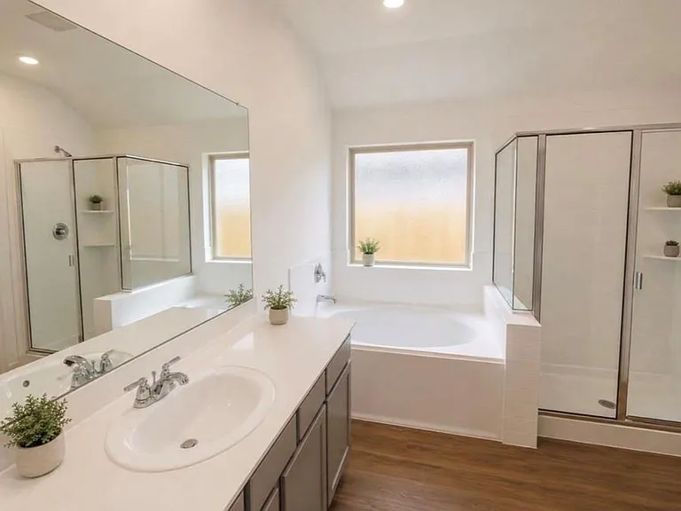 7907 Elk Grove Ln — Photo 12