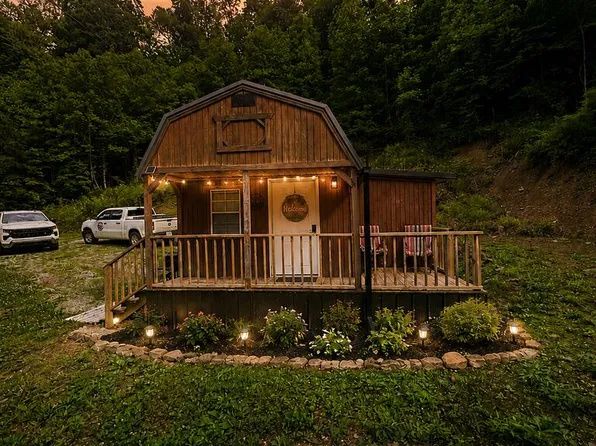 11147 State Route 40 E, Boons Camp, KY 41204