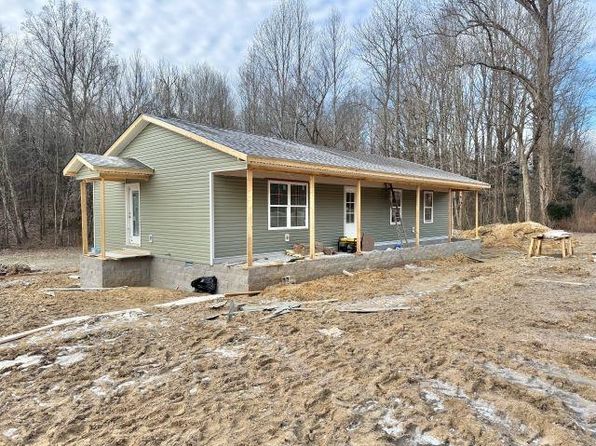 8792 Rochester Rd, Morgantown, KY 42273