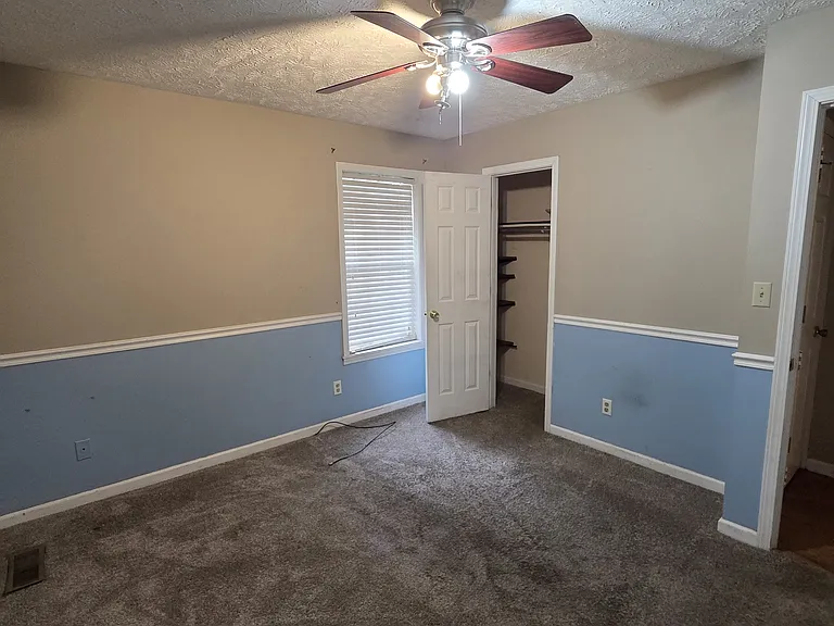 2nd Bedroom with closet