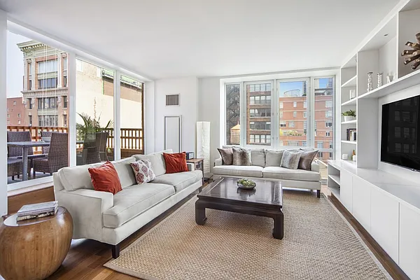 Sold by Compass | media 20