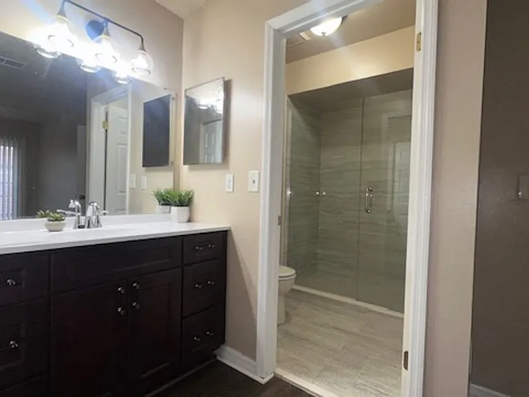507 Hunter Cir — Photo 9