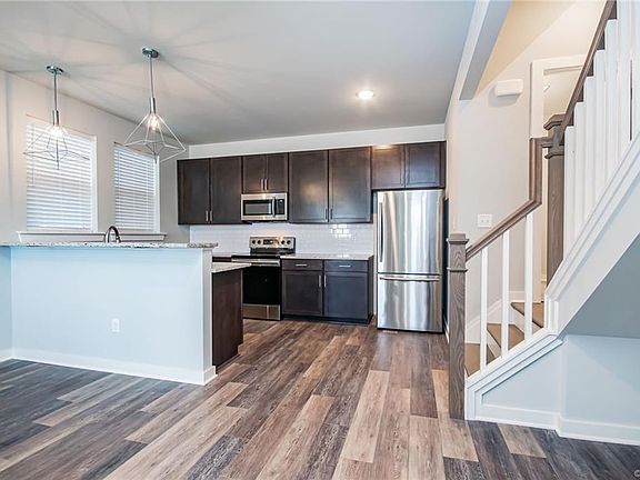 3rd image of 1527 Porter St #A