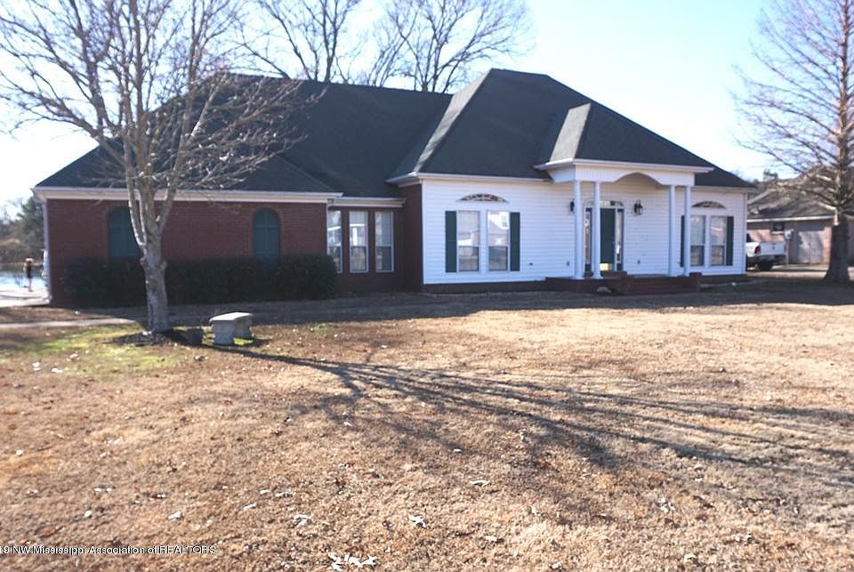 1st image of 117 Leslie Dr