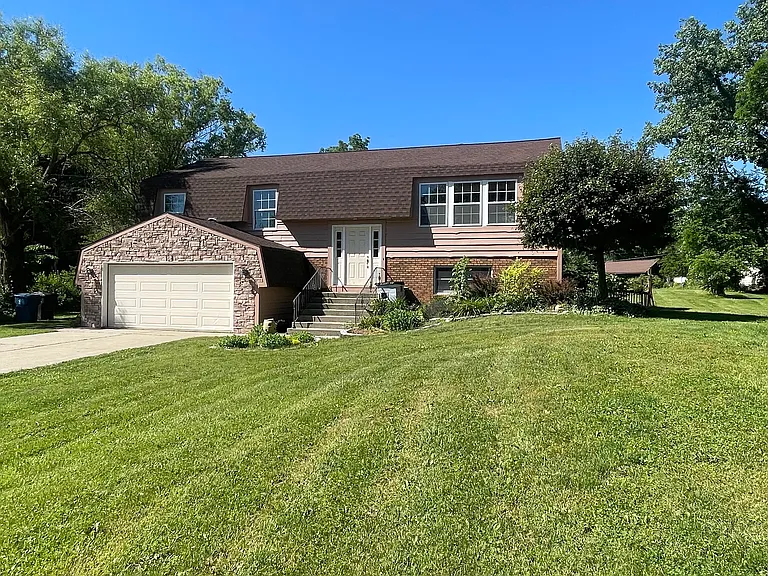 4764 E Ridge Ave — Photo 1