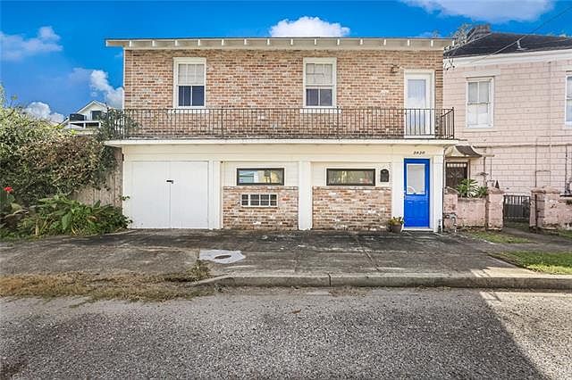 1st image of 2820 Orchid St