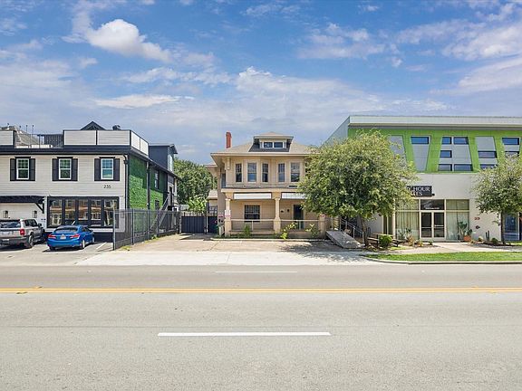 2nd image of 239 Westheimer Rd