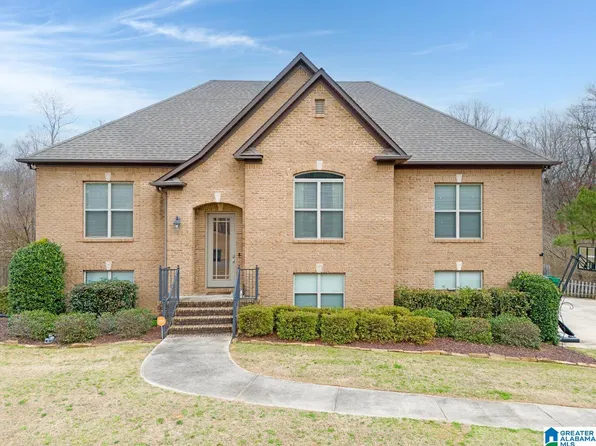 1765 Parc Lane Cir, Warrior, AL 35180