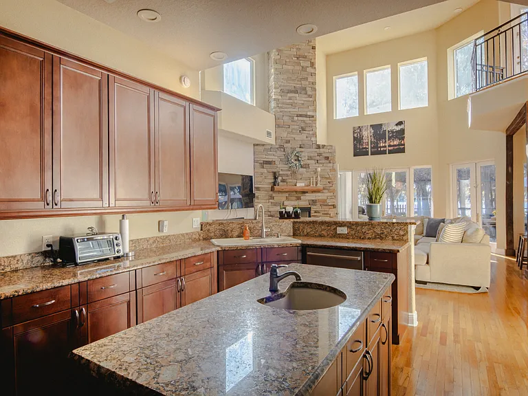 5804 N Dean Rd — Photo 5