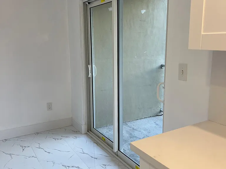 7505 SW 82nd St #215 — Photo 5