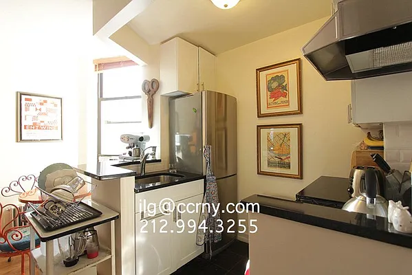 Rented by City Connections Realty | media 6