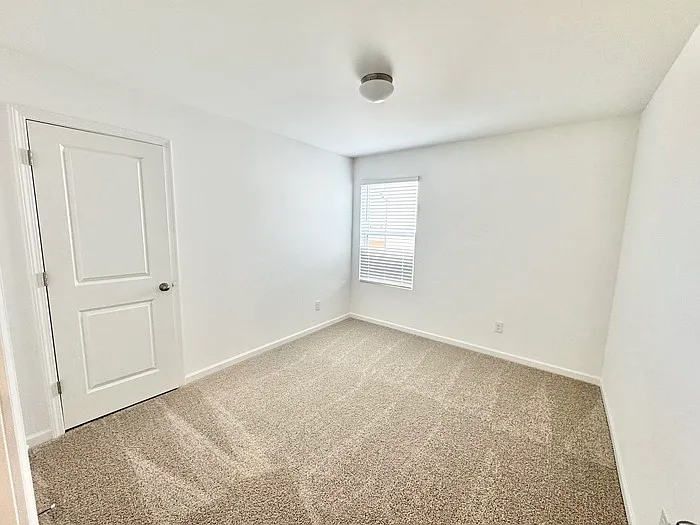 176 Cougar Ln — Photo 12