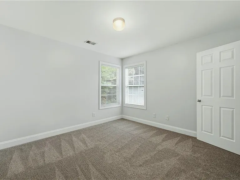 3032 Mockingbird Ln — Photo 17