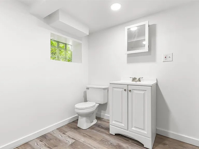 216-1HOLBROOK Street — Photo 20
