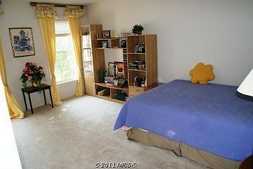 3rd image of 7 Muster Dr