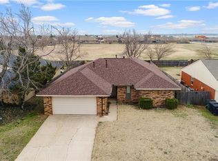 3812 Regatta Rd, Yukon, OK 73099