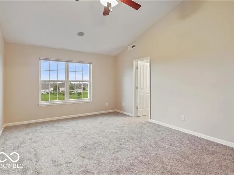 172 Straughn Ln — Photo 18