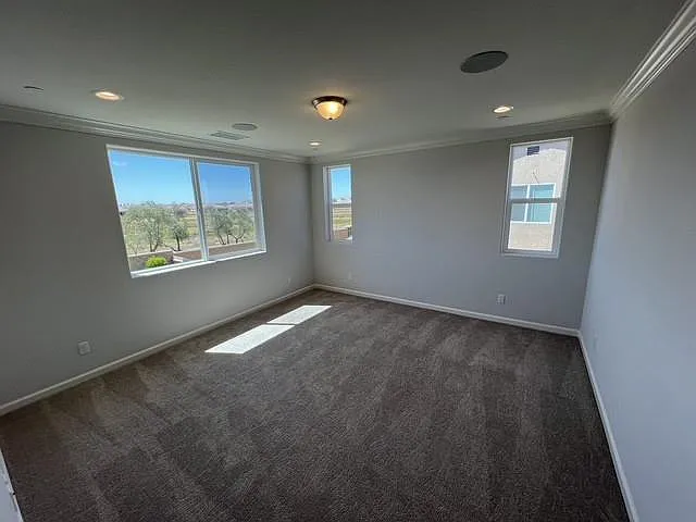 1229 Traverse Dr S — Photo 17