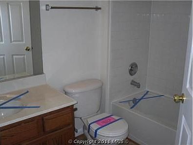 4th image of 1960 Silver Star Ln