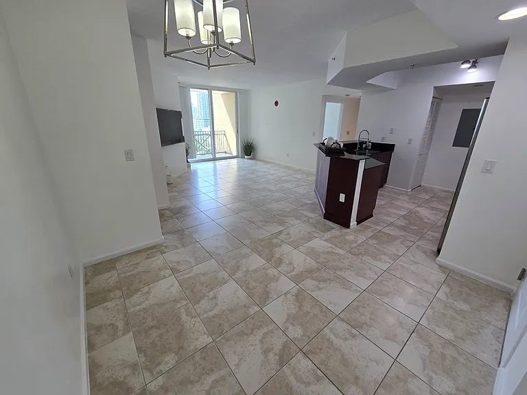 403 S Sapodilla Ave #612 — Photo 11
