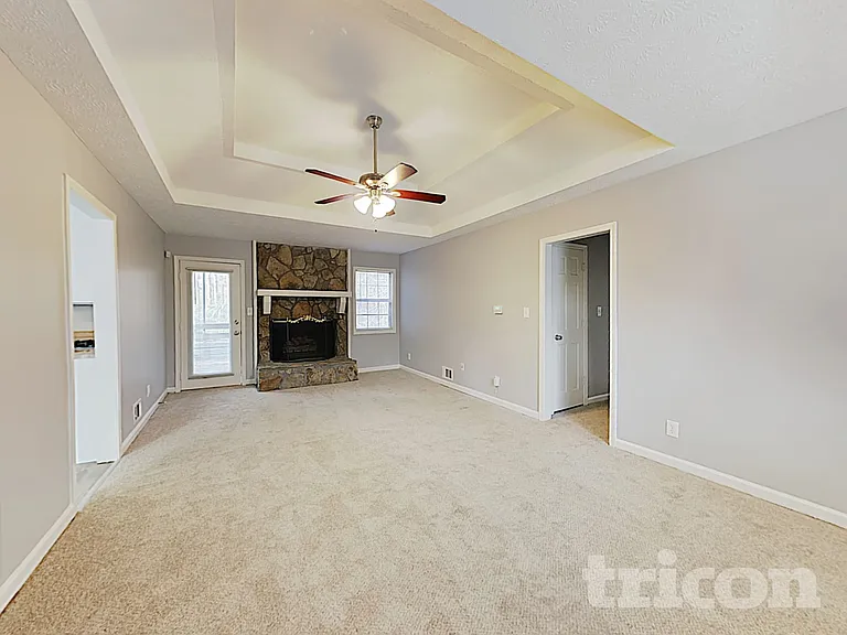 110 Springvalley Way — Photo 5