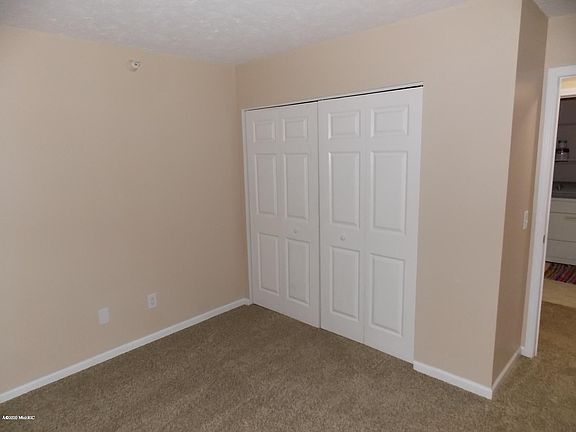 5th image of 8590 Jasonville Ct SE #5