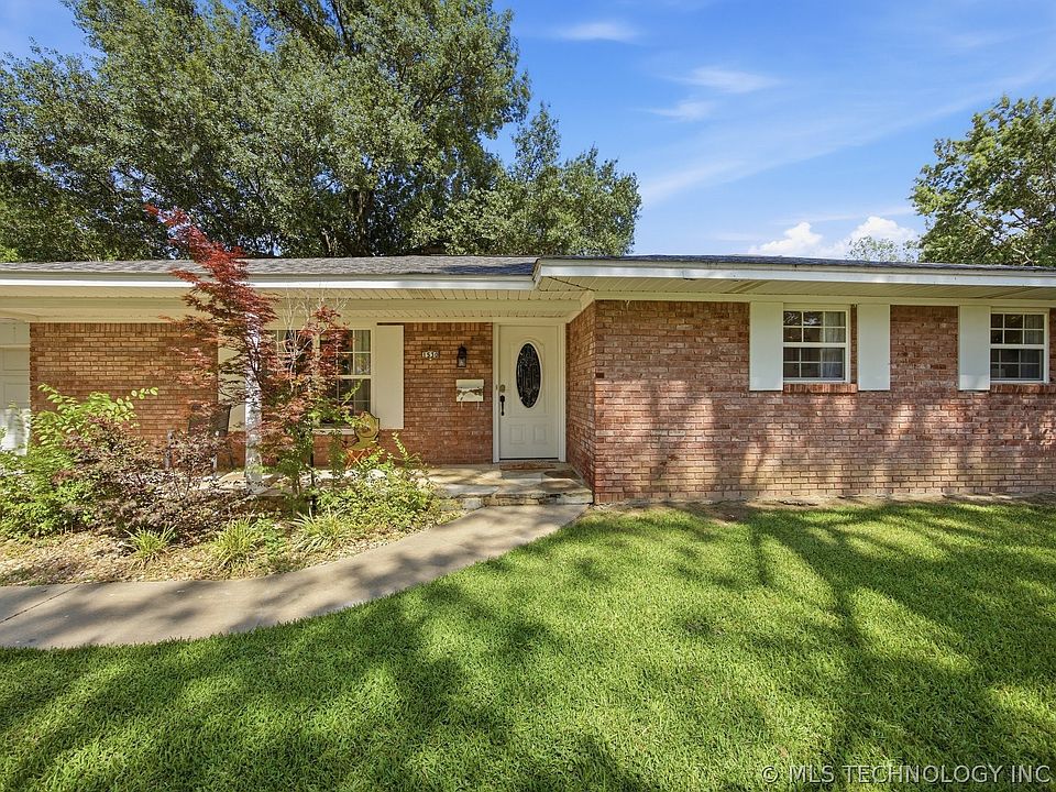1st image of 1530 Pineywood Dr