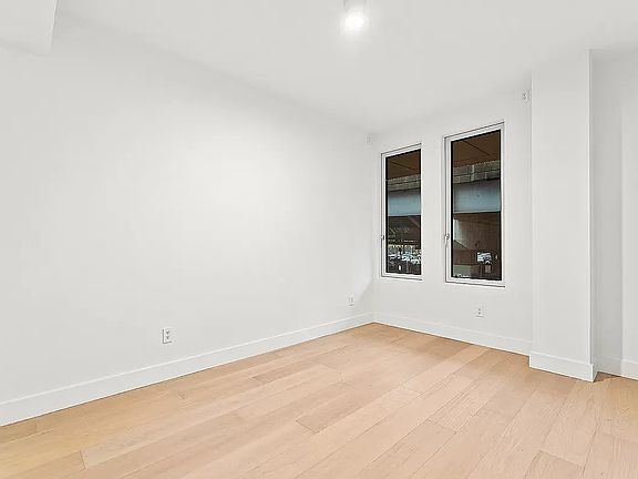 5th image of 208 Delancey St #2H