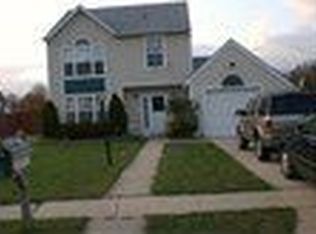 5 Laurel Ct, Clayton, NJ 08312