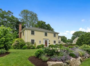 9 Northgate Rd, Wellesley, MA 02481