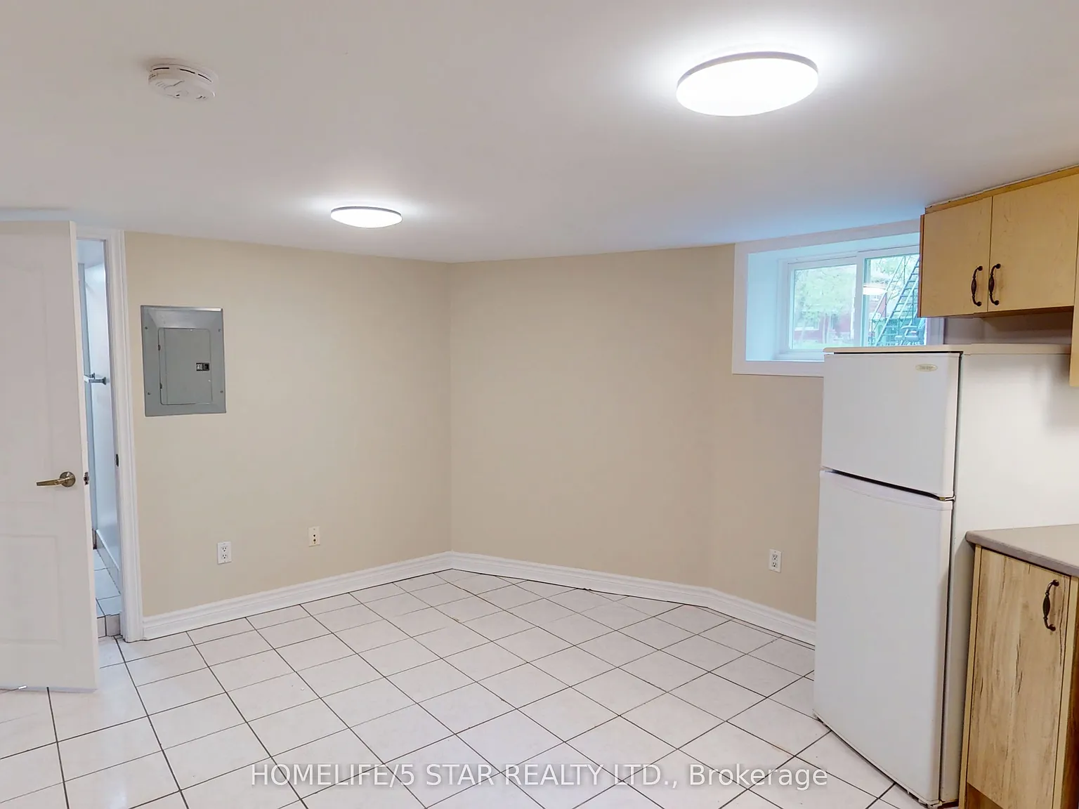 Studio, $1,150 — Photo 3