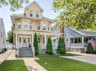 11 Hubert Pl, New Rochelle, NY 10801