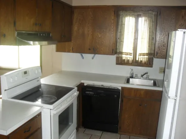 1444 N B St #5, Arkansas City, KS 67005