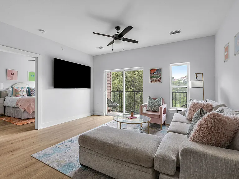 2500 Longview St #202 — Photo 12