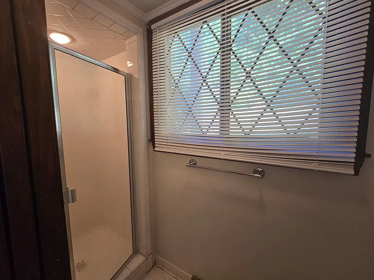 1194 Ingram Dr — Photo 29