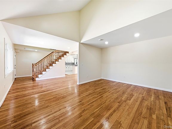 4th image of 930 Park Drive