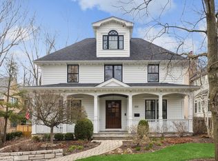 535 Walker Rd, Hinsdale, IL 60521