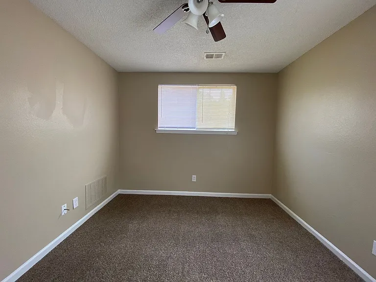 4832 Royal Run Dr — Photo 12