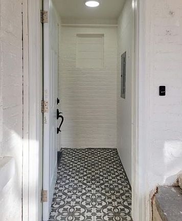 2nd image of 284 Liberty St #B