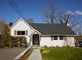 9 Grove St, New Paltz, NY 12561