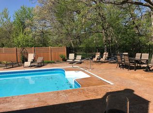 65 Barrington Cir, Hampton, IL 61256